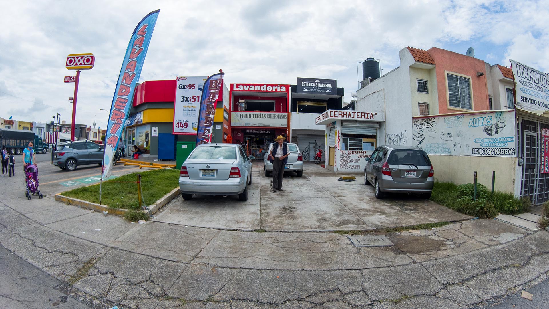 Locales Los Encinos (11)