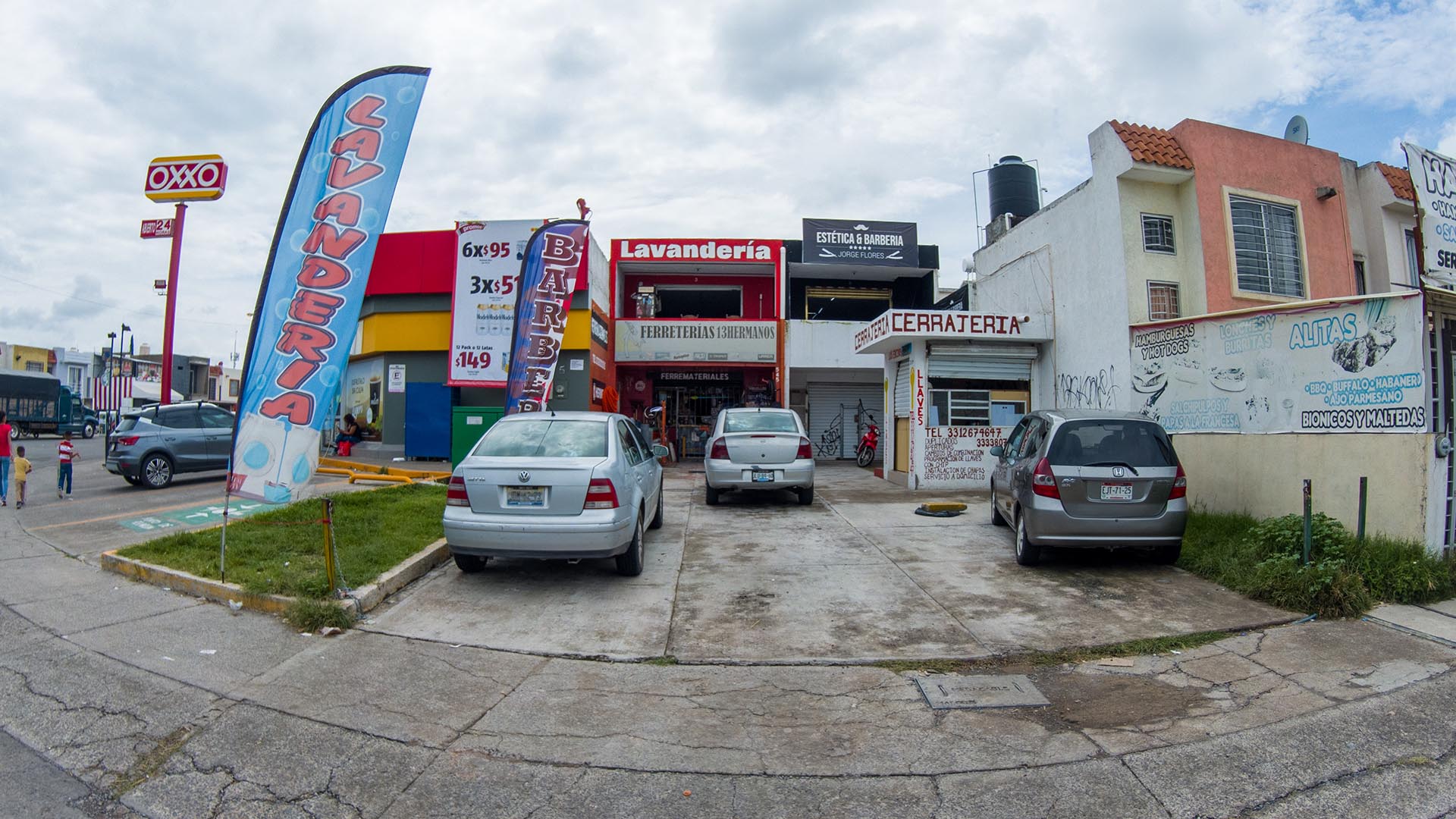 Locales Los Encinos (13)